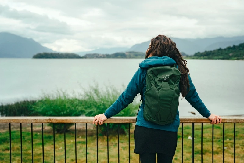 Osprey Farpoint/Fairview Rugzak - 15 Liter - Donkergroen 6 Osprey Farpoint/Fairview Rugzak - 15 Liter - Donkergroen - Image 4