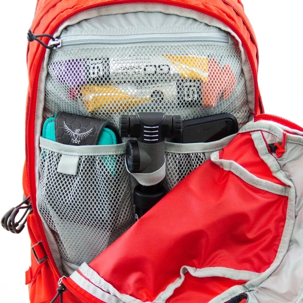 Osprey Syncro Daypack - 20 Liter - Zwart 18 Osprey Syncro Daypack - 20 Liter - Zwart - Image 16